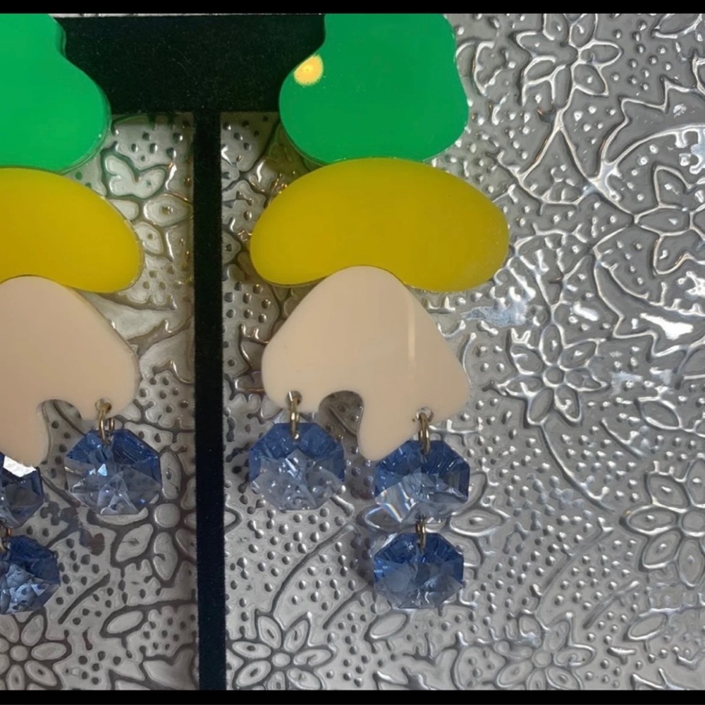 Abstract Art Cloud Statement Earrings Euc - image 2